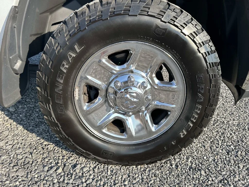 Used 2018 Silver Ram Tradesman image 34