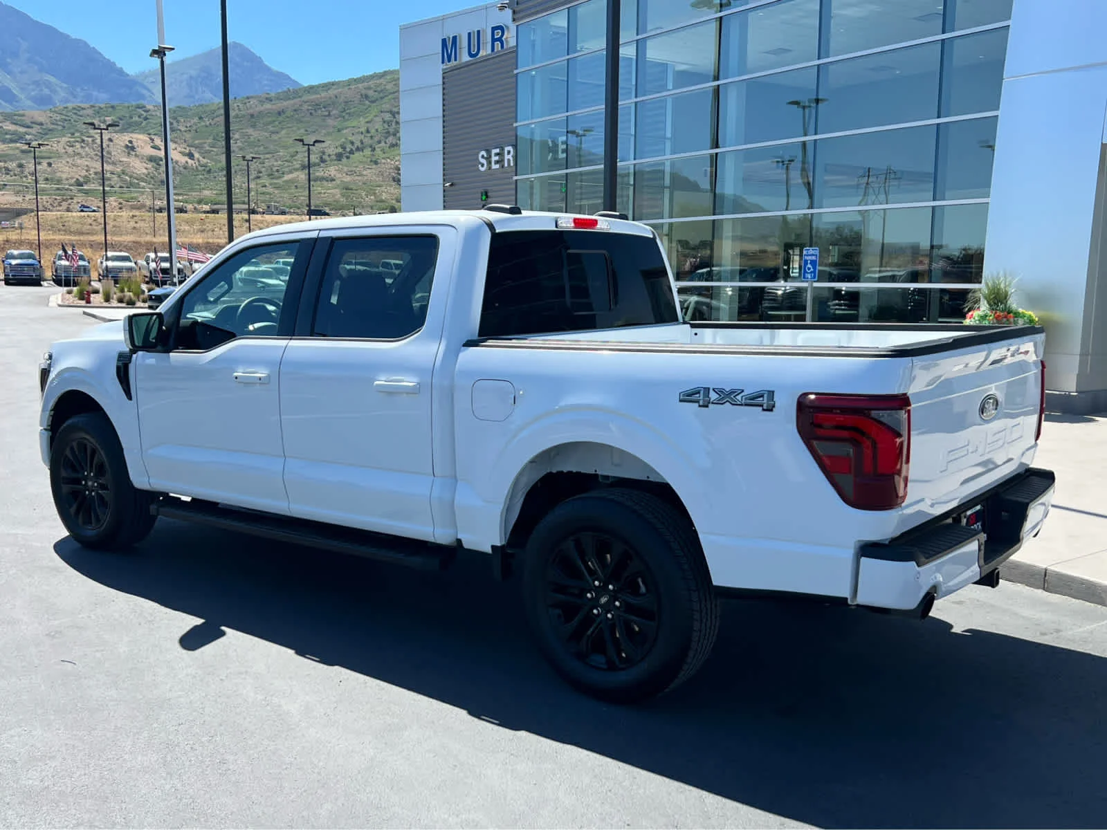 Certified Used 2025 Oxford White Clearcoat Ford LARIAT image 11