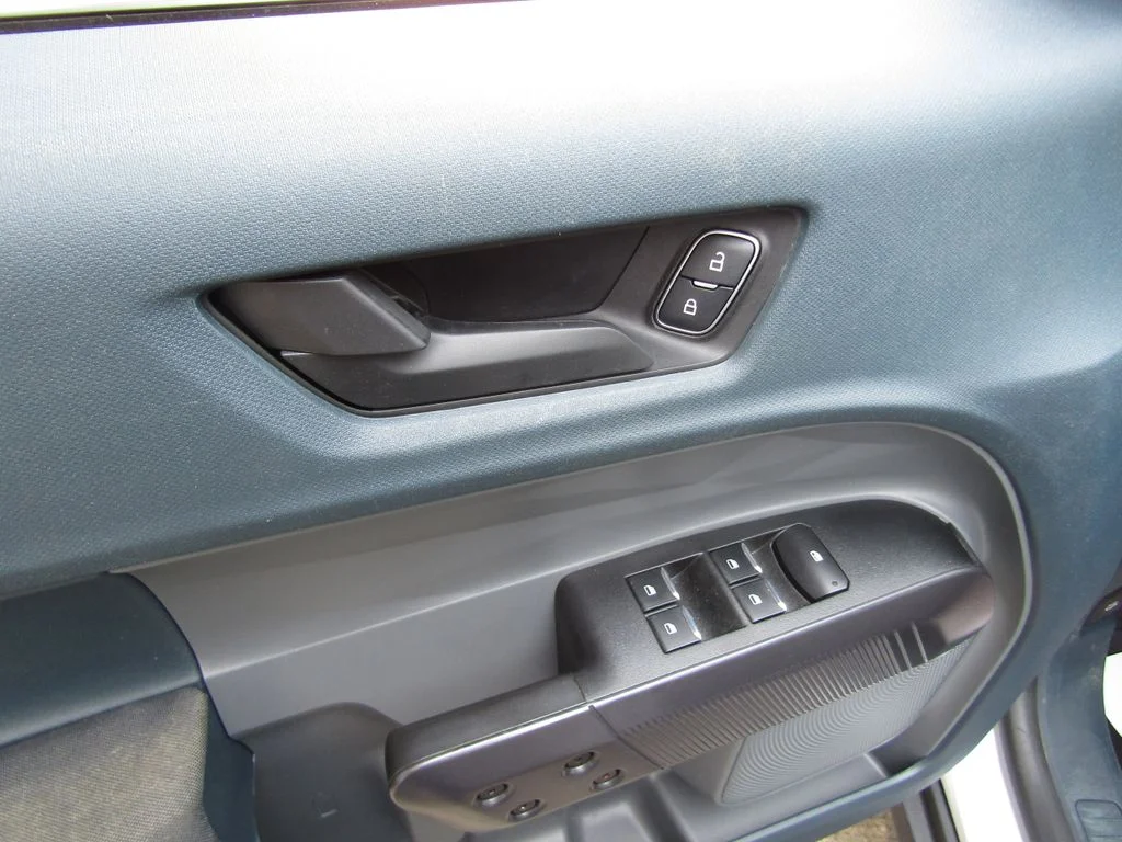 Used 2024 Oxford White Ford XL image 15