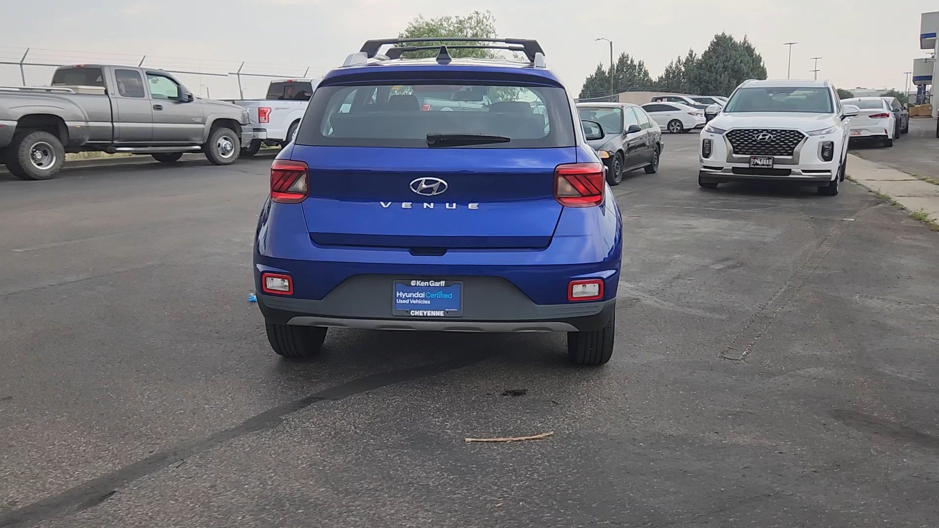 Used 2022 Intense Blue Hyundai SEL image 3