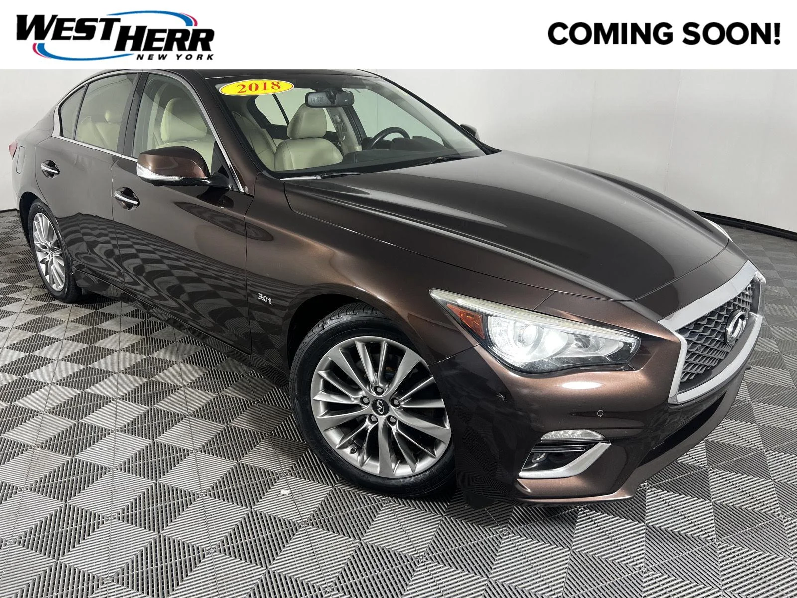 Used 2018 Mocha Almond INFINITI 3.0t LUXE image 1