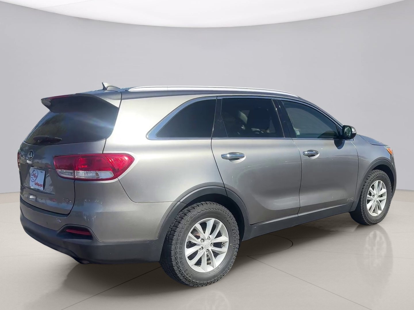 Used 2016 Grey Kia LX image 5