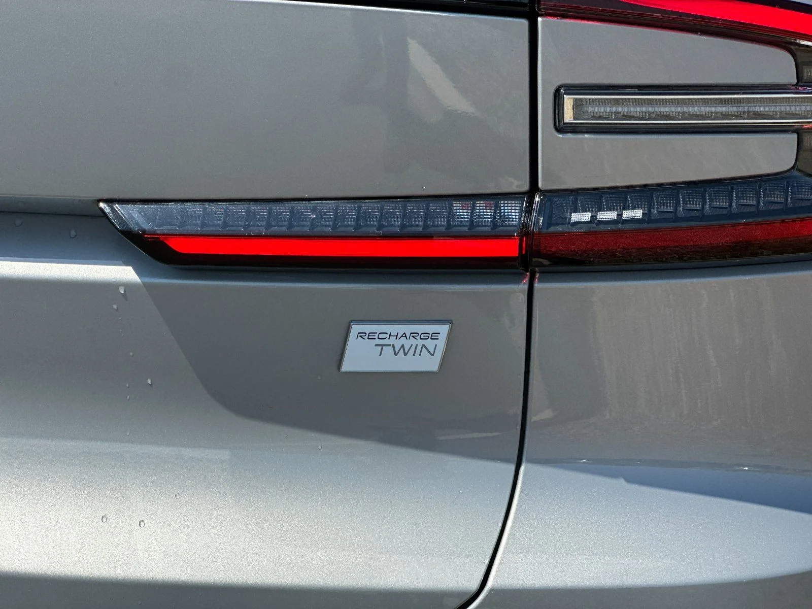 Used 2023 Silver Volvo Ultimate image 33