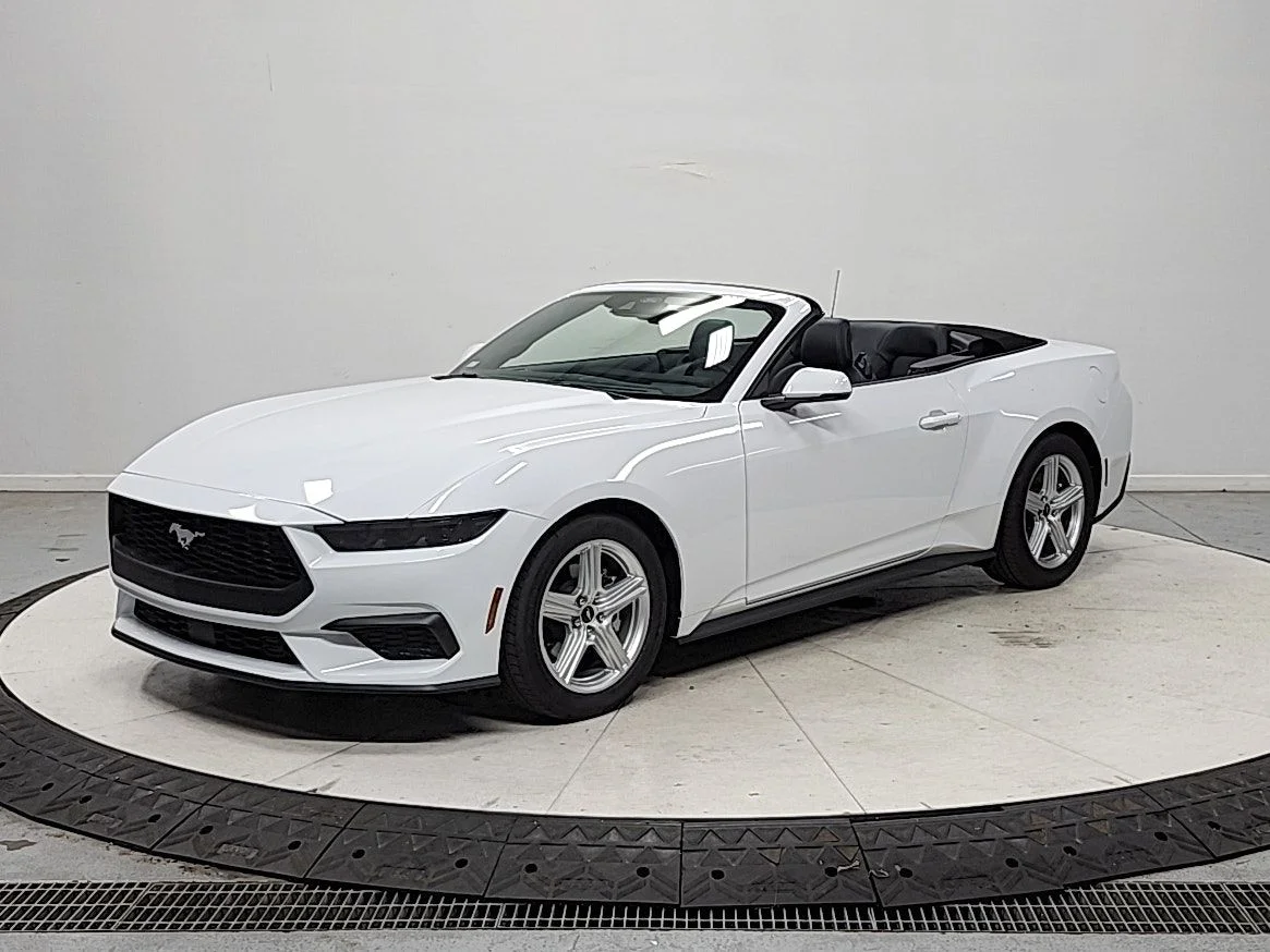 New 2026 Oxford White Ford EcoBoost® Premium Convertible image 3
