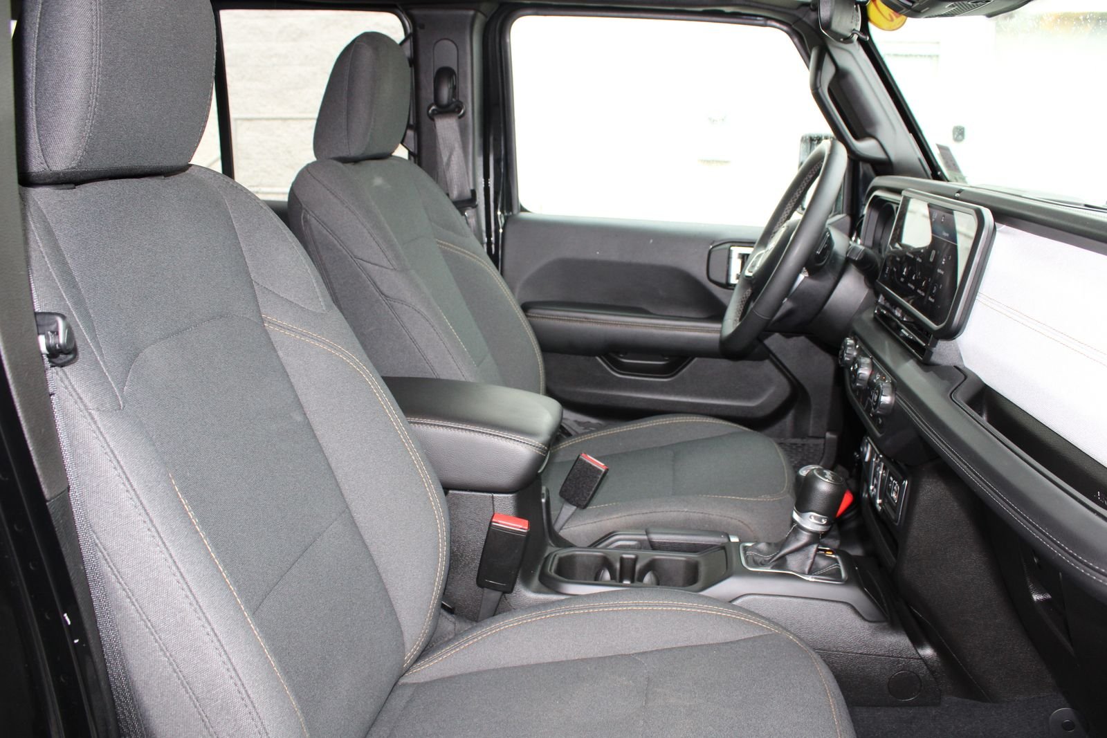 Used 2025 Black Jeep Sahara image 24
