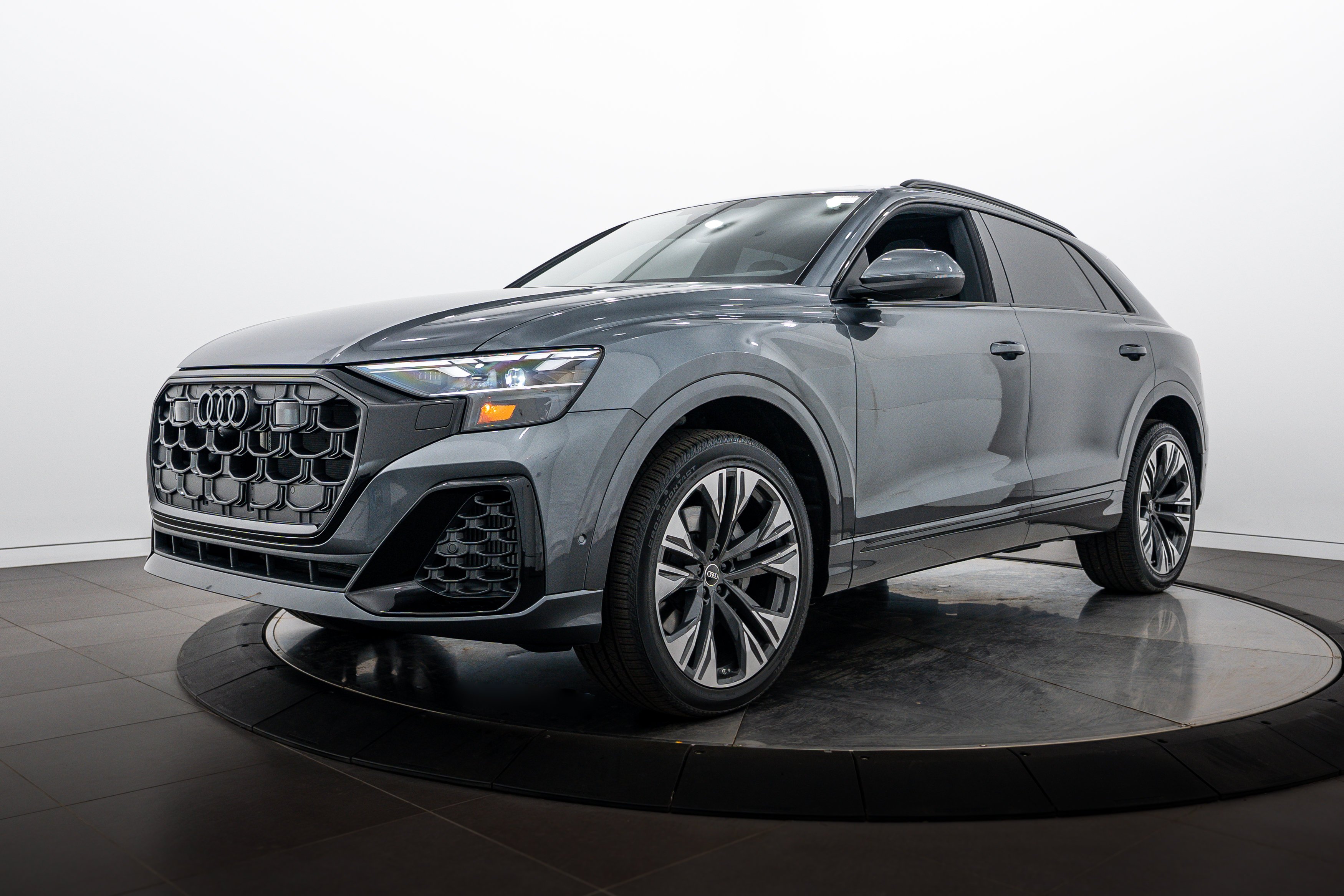 Certified Used 2025 Daytona Gray Pearl Effect Audi Premium Plus image 7