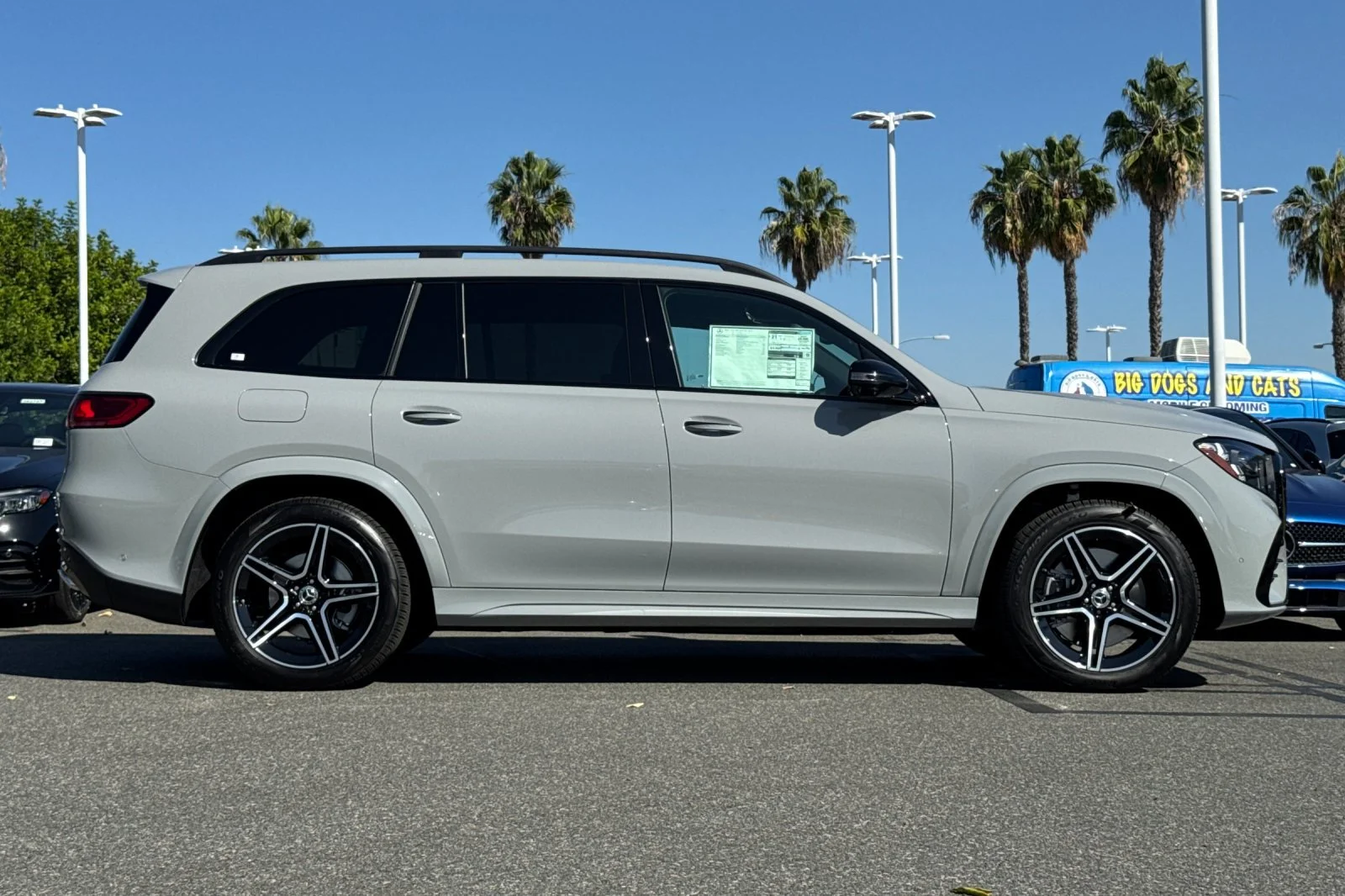 New 2027 MANUFAKTUR Alpine Grey Mercedes-Benz GLS 450 image 3