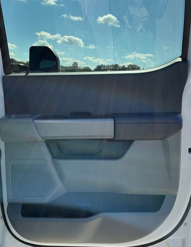 Used 2024 White Ford XLT image 24