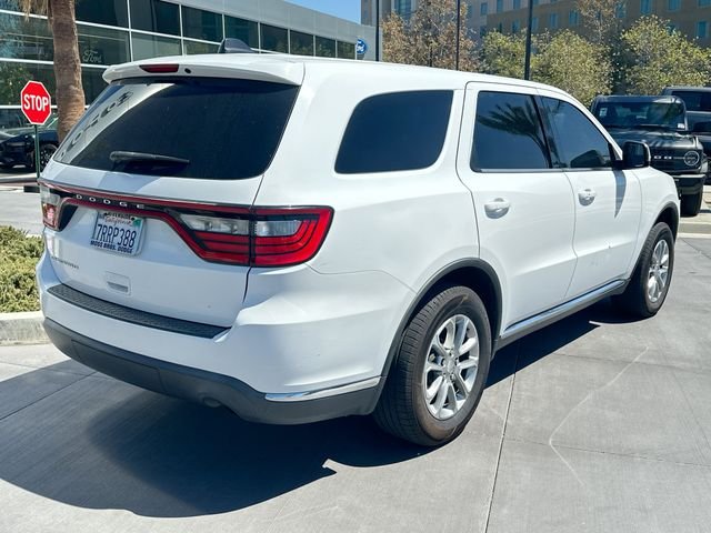 Used 2016 White Dodge SXT image 7