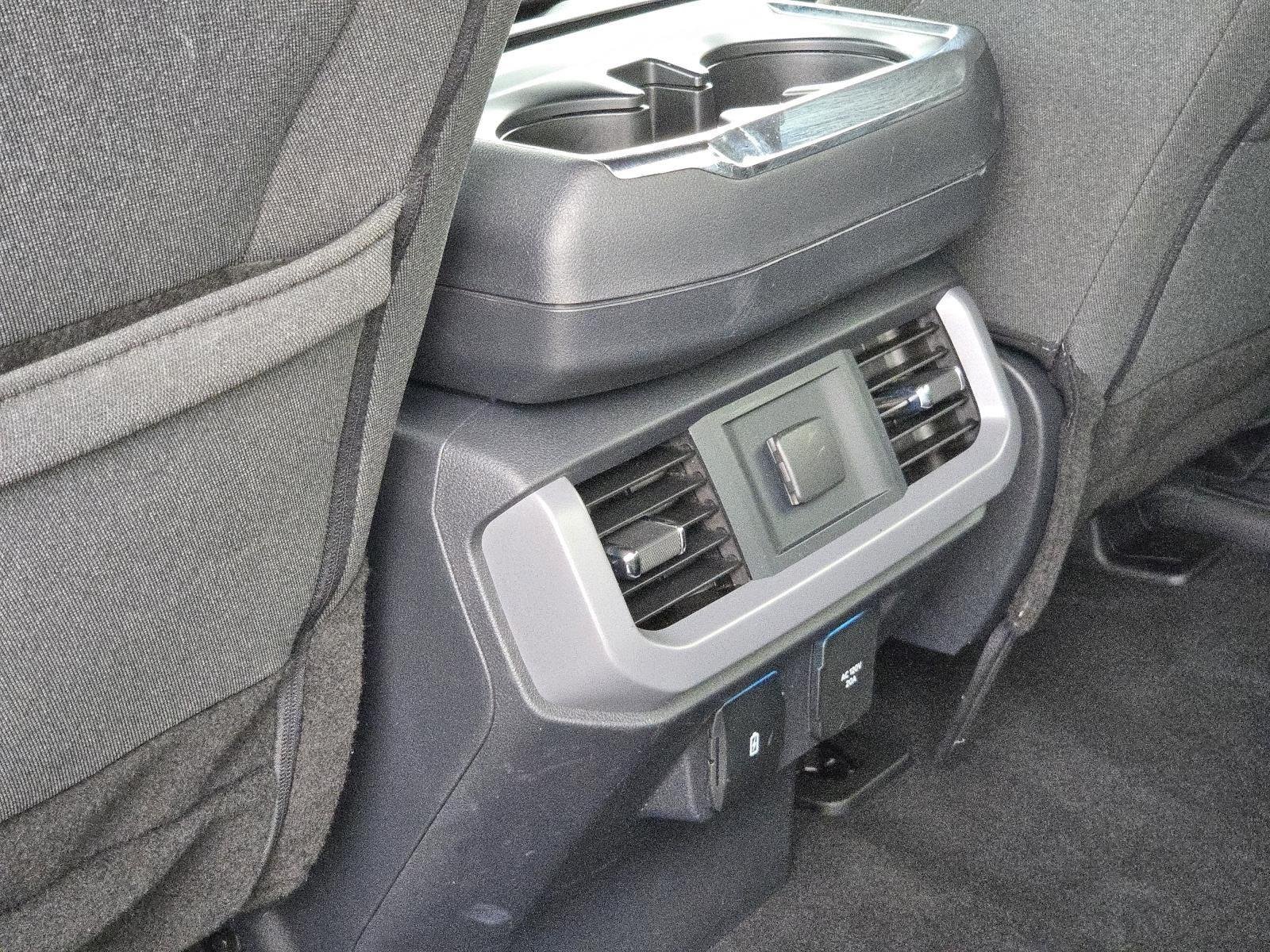 Used 2024 Oxford White Ford XLT image 36