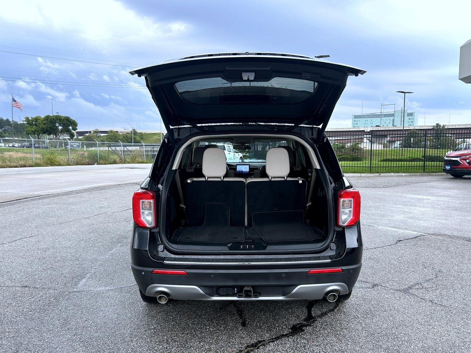 Used 2022 Black Ford Limited image 23