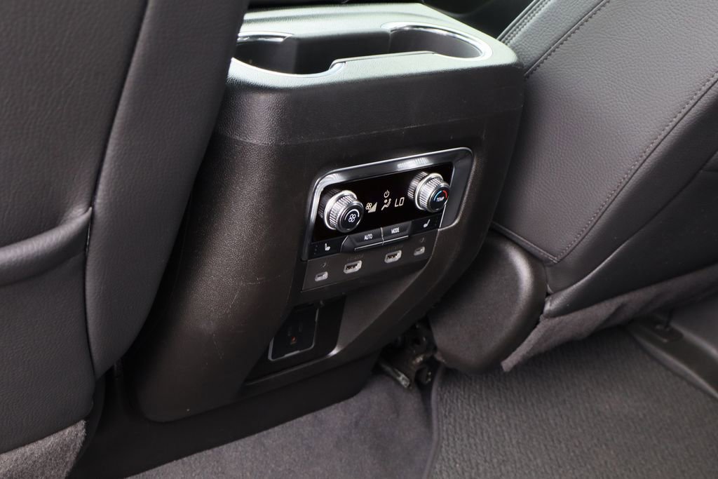 2023 GMC Yukon XL Denali - Photo 27