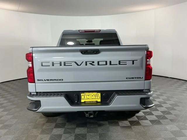 Used 2024 Gray Chevrolet Custom image 5