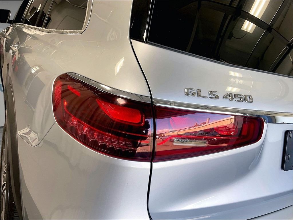 Used 2025 Silver Mercedes-Benz GLS 450 image 35