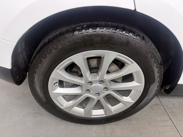 Certified Used 2024 Fuji White Land Rover SE image 23