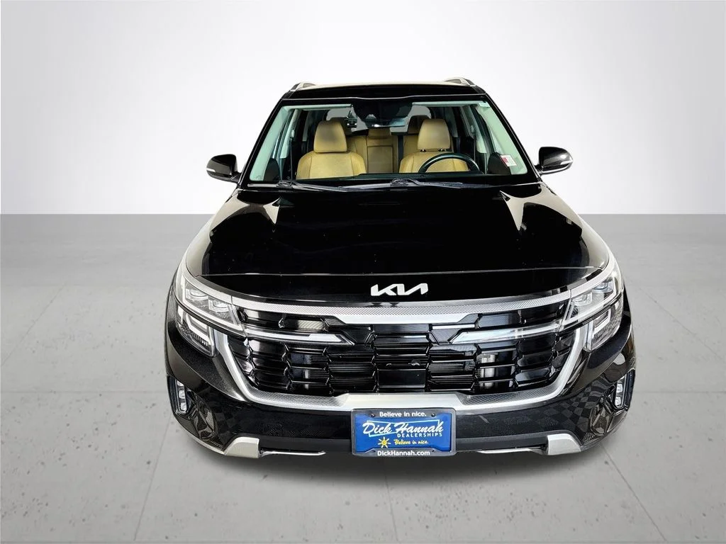 Used 2024 Black Kia SX image 3