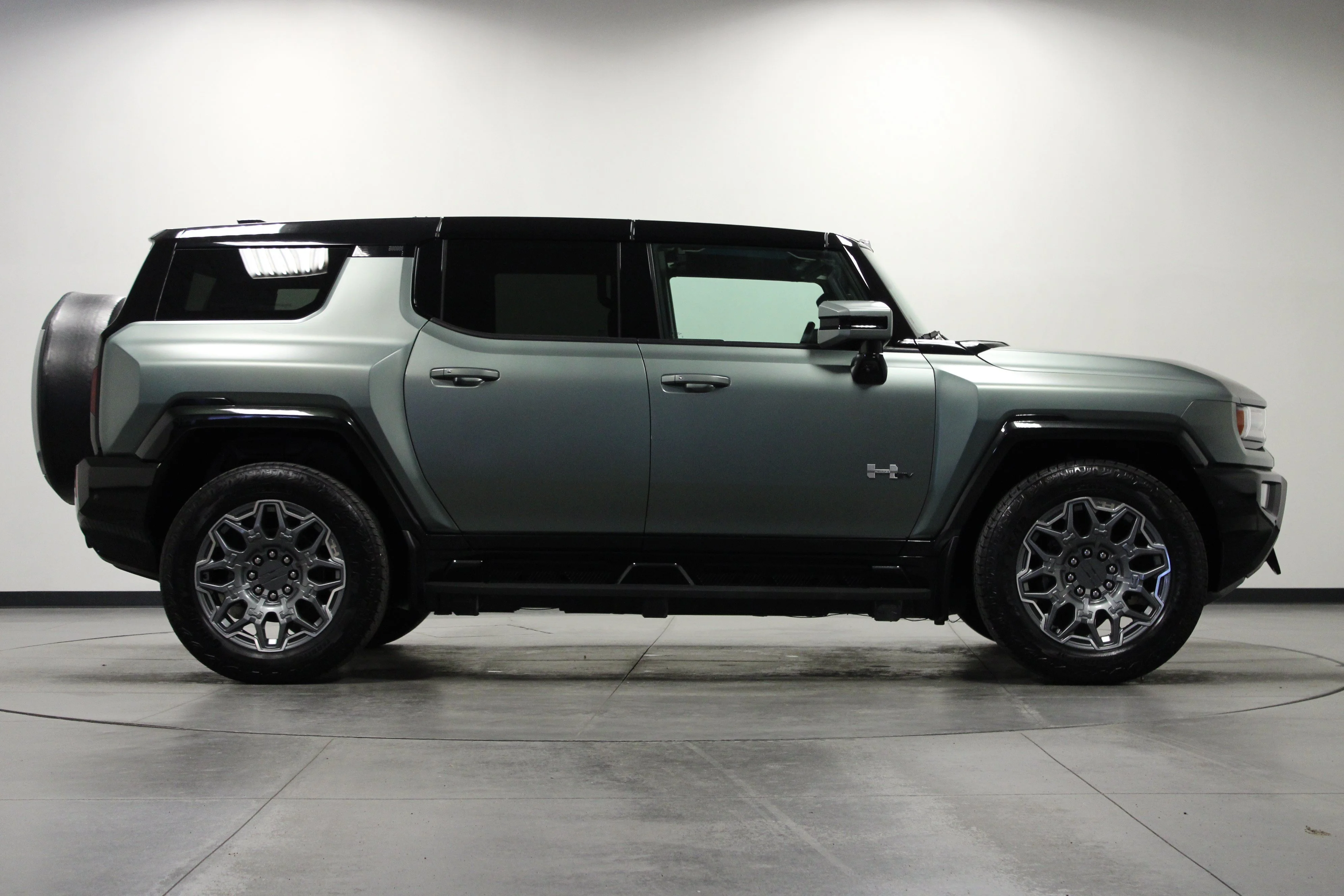 Used 2024 GMC HUMMER EV 3X with VIN 1GKB0RDCXRU101655 for sale in El Paso, IL