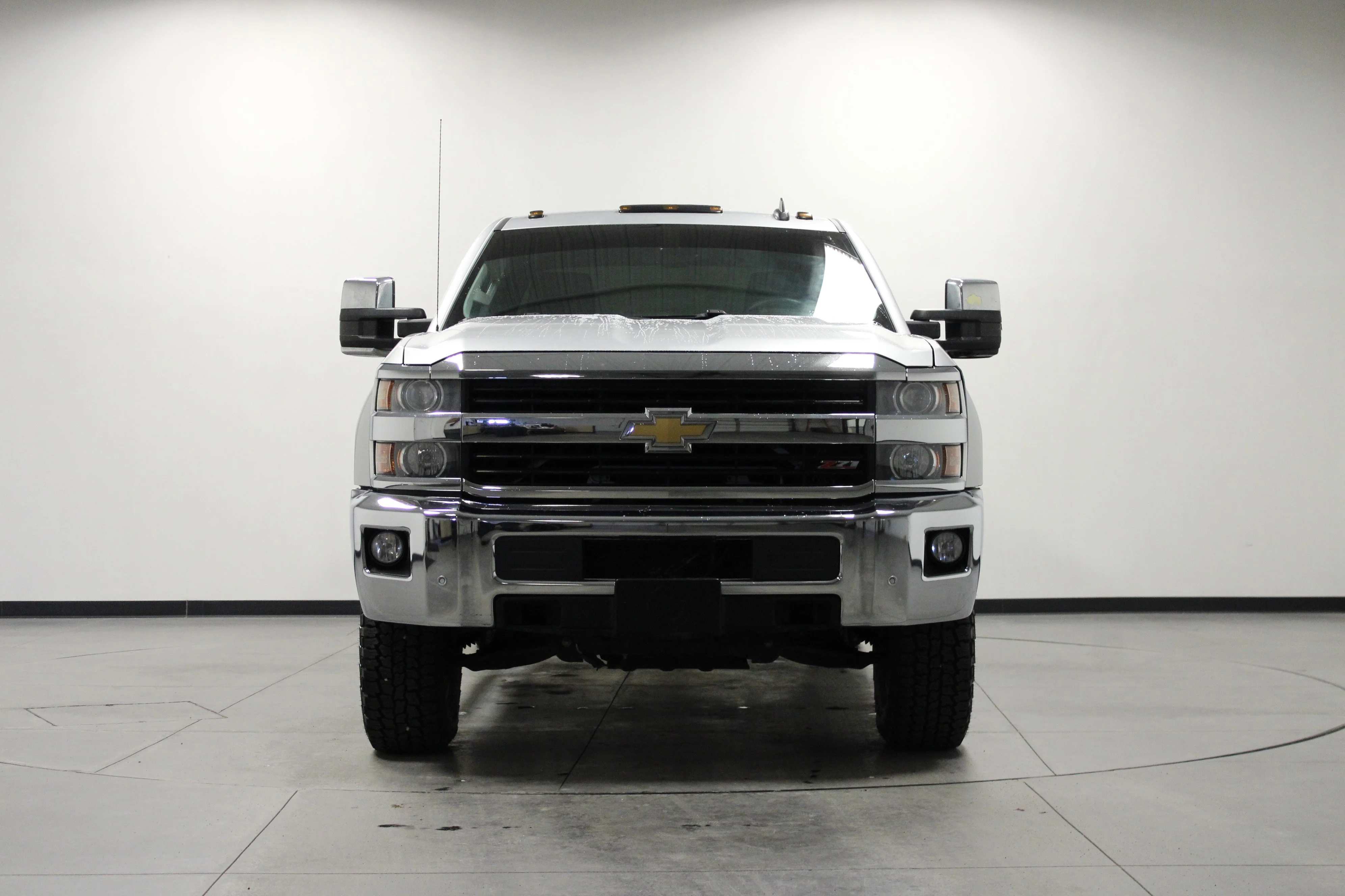 Used 2016 SILVER ICE METALLIC Chevrolet LTZ image 9