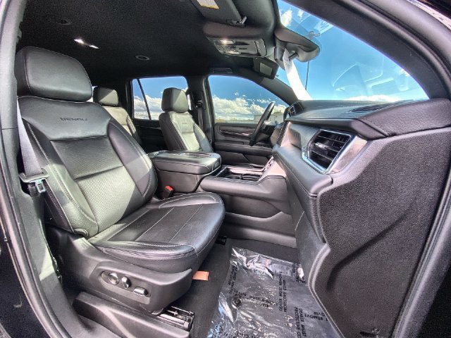 Used 2023 Onyx Black GMC Denali image 25