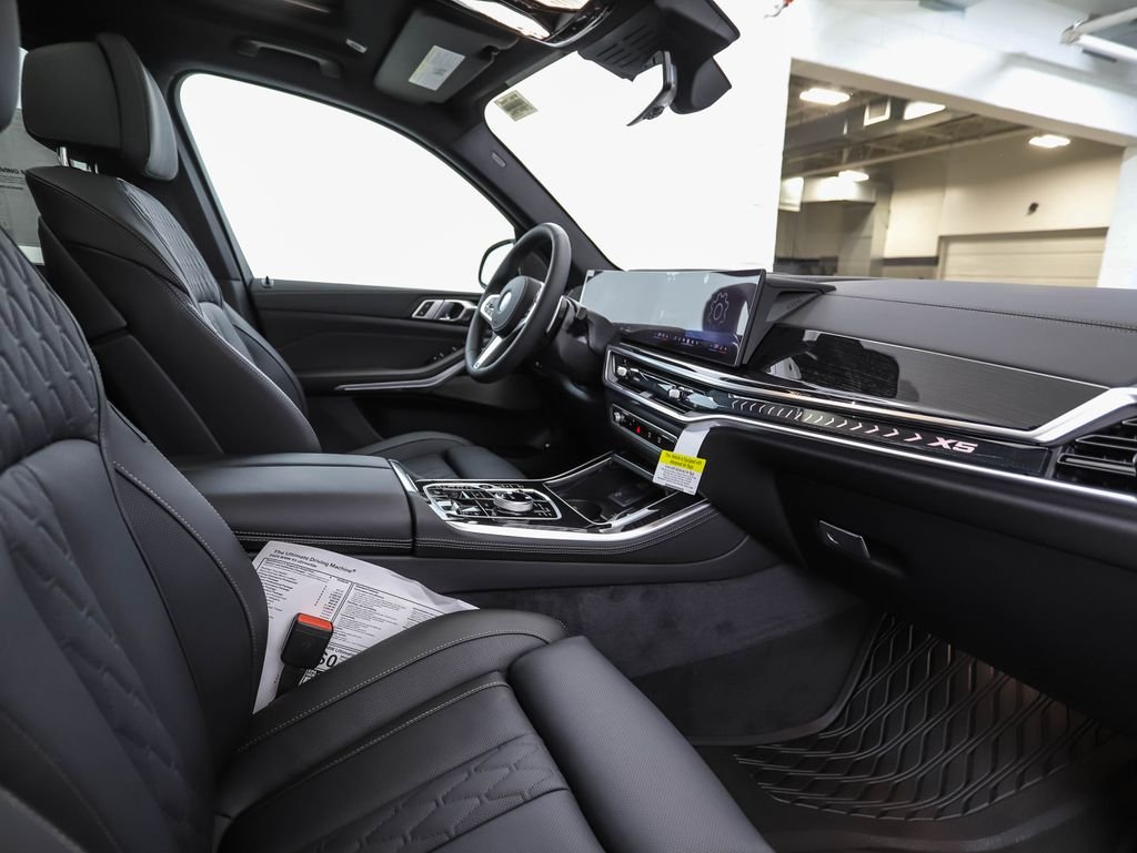 New 2026 Gray Metallic BMW xDrive50e image 30