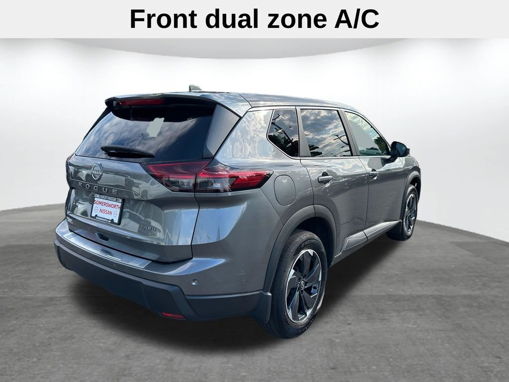 Used 2025 Gray Nissan SV image 6