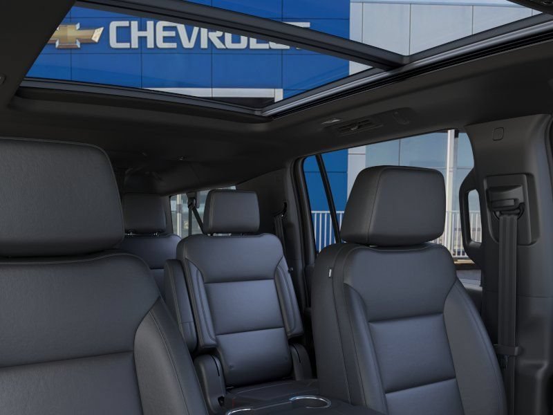 2026 Chevrolet Suburban Z71 - Photo 24