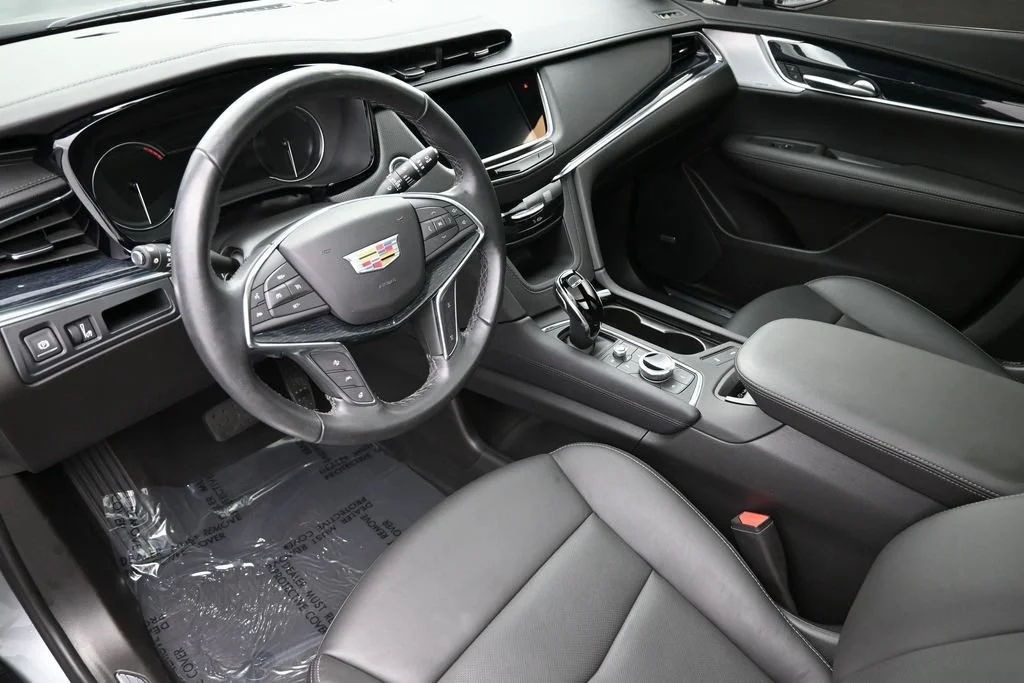 Used 2024 Argent Silver Metallic Cadillac Premium Luxury image 10