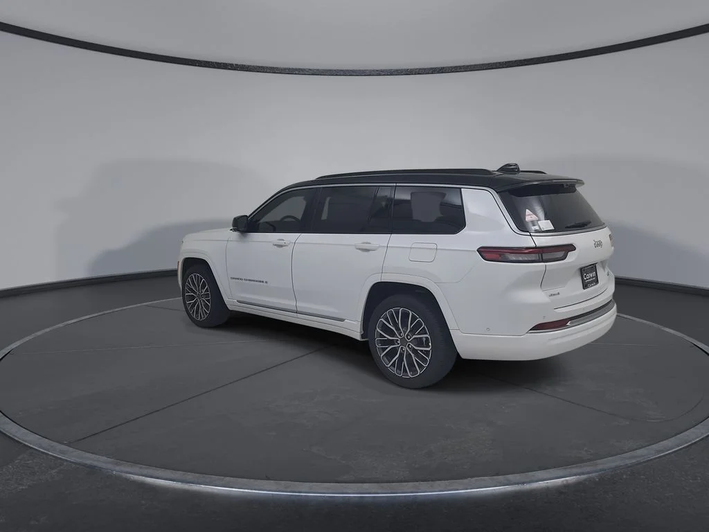 New 2026 Bright White Clear-Coat Exterior Paint Jeep Summit image 11
