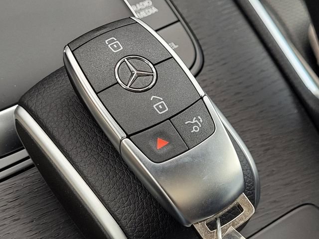2025 Mercedes-Benz GLE GLE580 - Photo 70