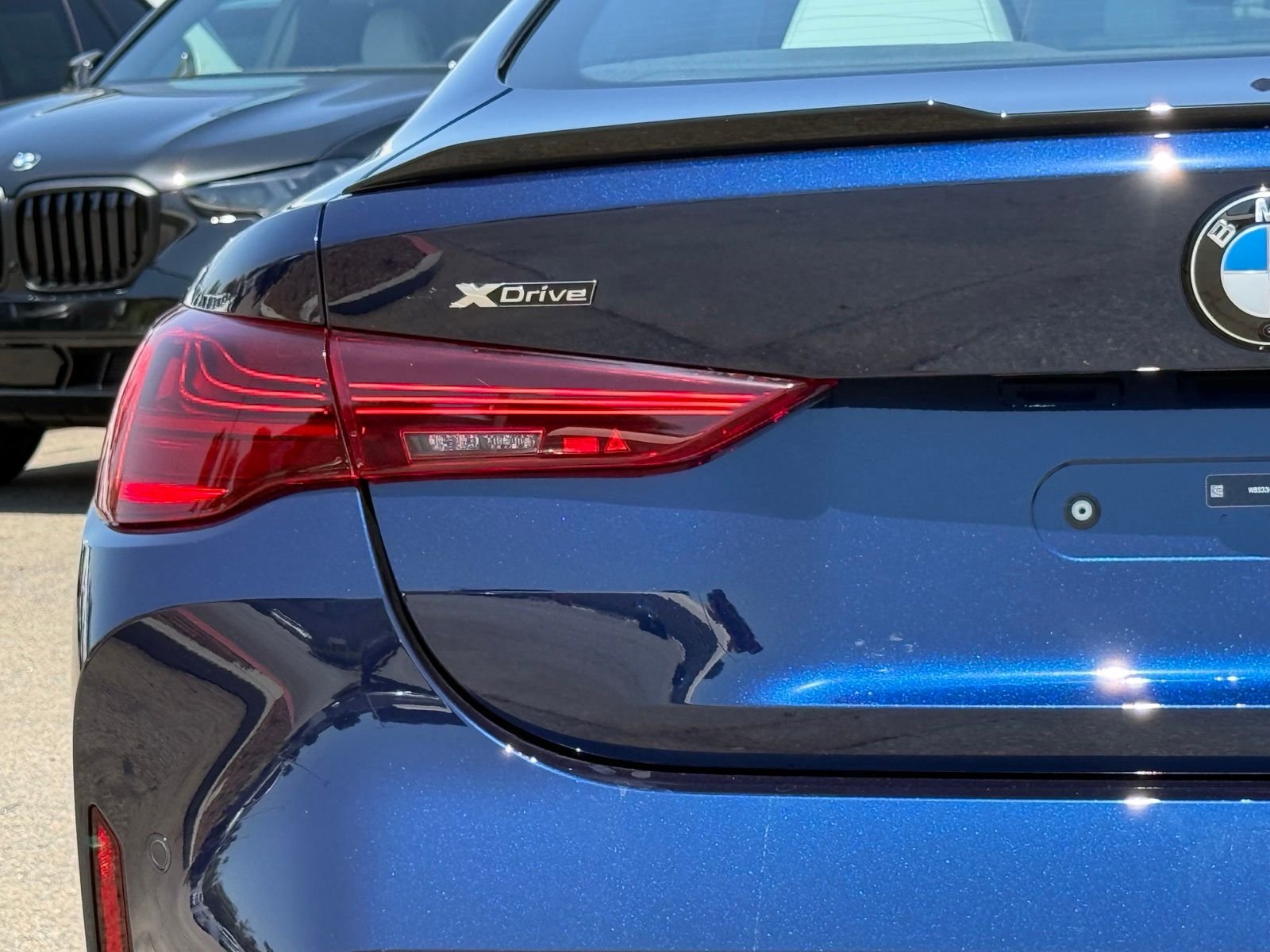New 2027 Tanzanite Blue II Metallic BMW Competition image 15