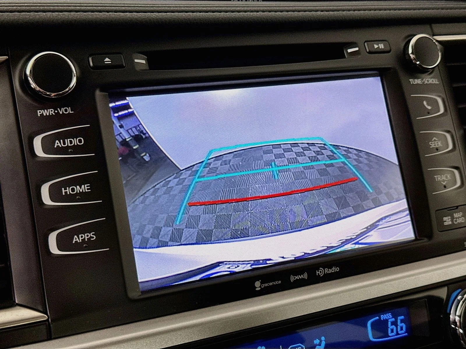 Used 2019 White Toyota XLE image 14