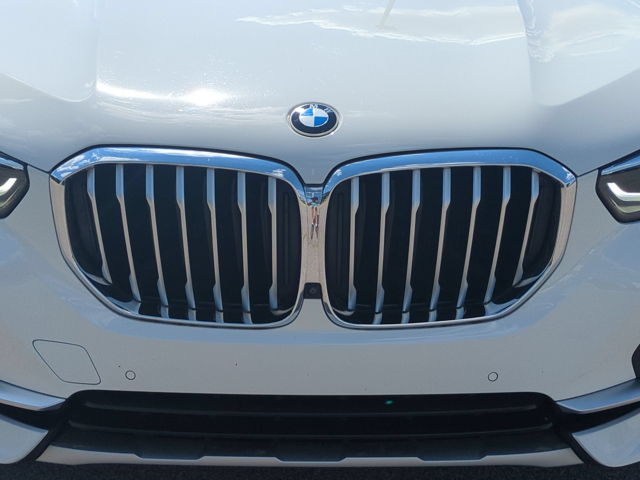 Used 2022 Alpine White BMW sDrive40i image 14