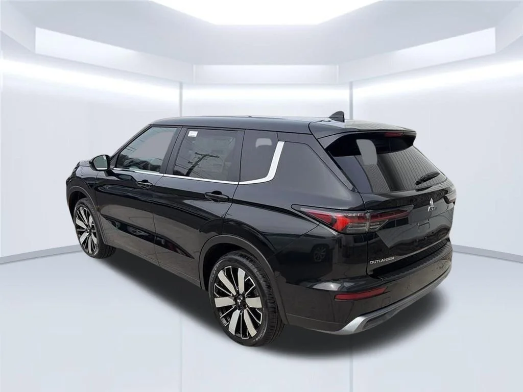 New 2026 Black Mitsubishi SE image 21