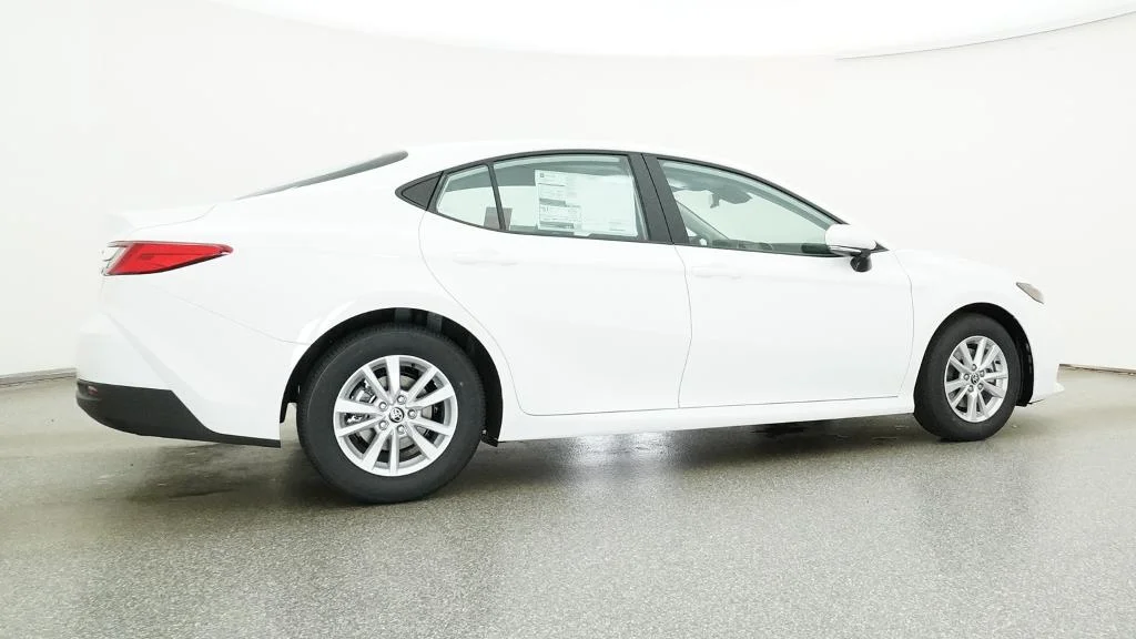 New 2026 Ice Cap Toyota LE image 15