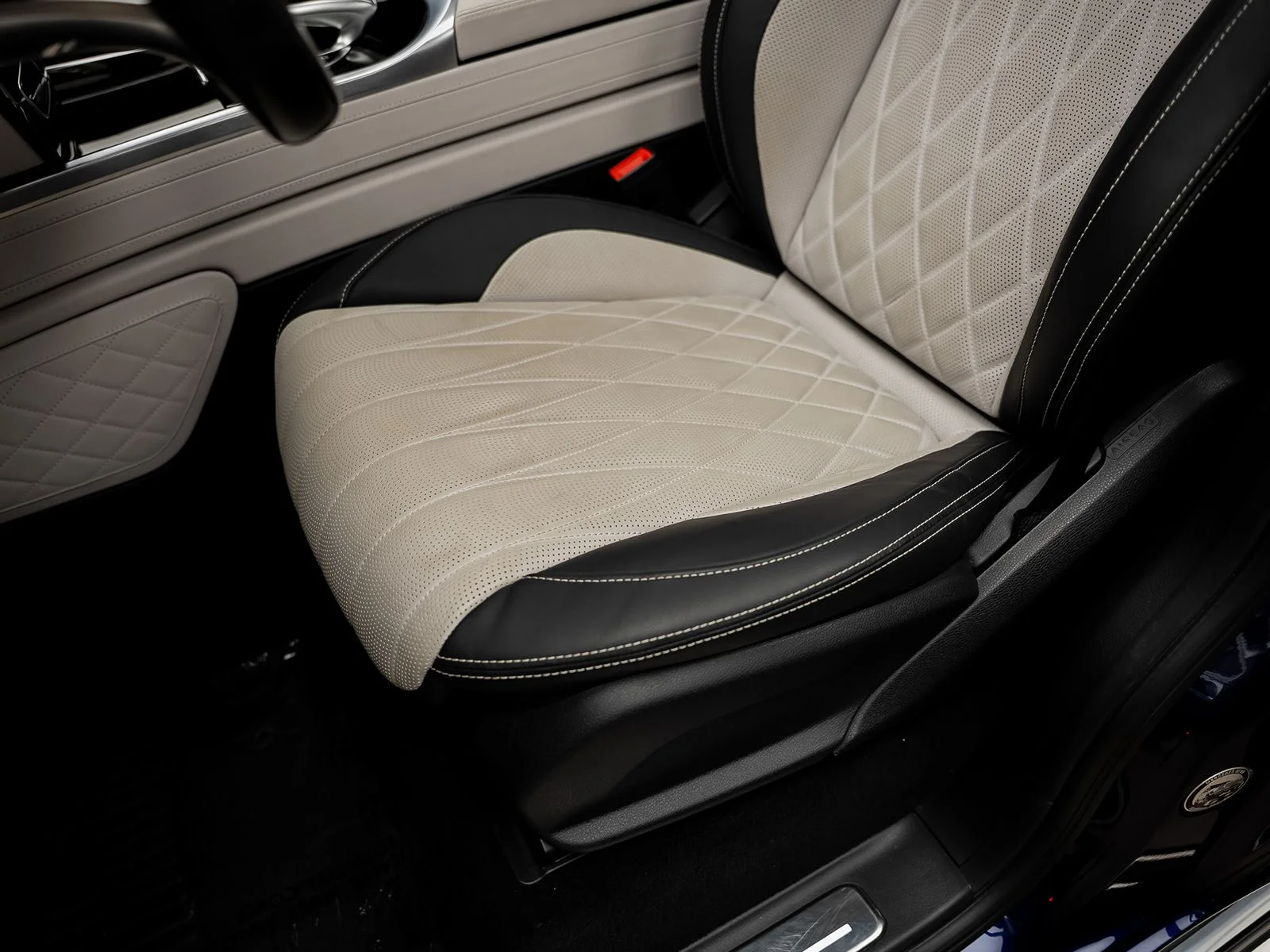 Used 2021 Blue Mercedes-Benz G 63 AMG&reg; image 36