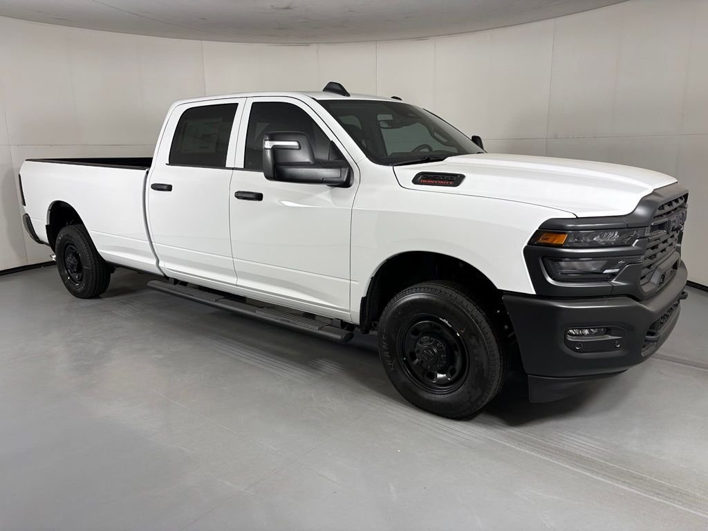 New 2026 Bright White Clearcoat RAM Tradesman image 9
