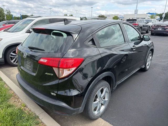 Used 2016 Black Honda LX image 5