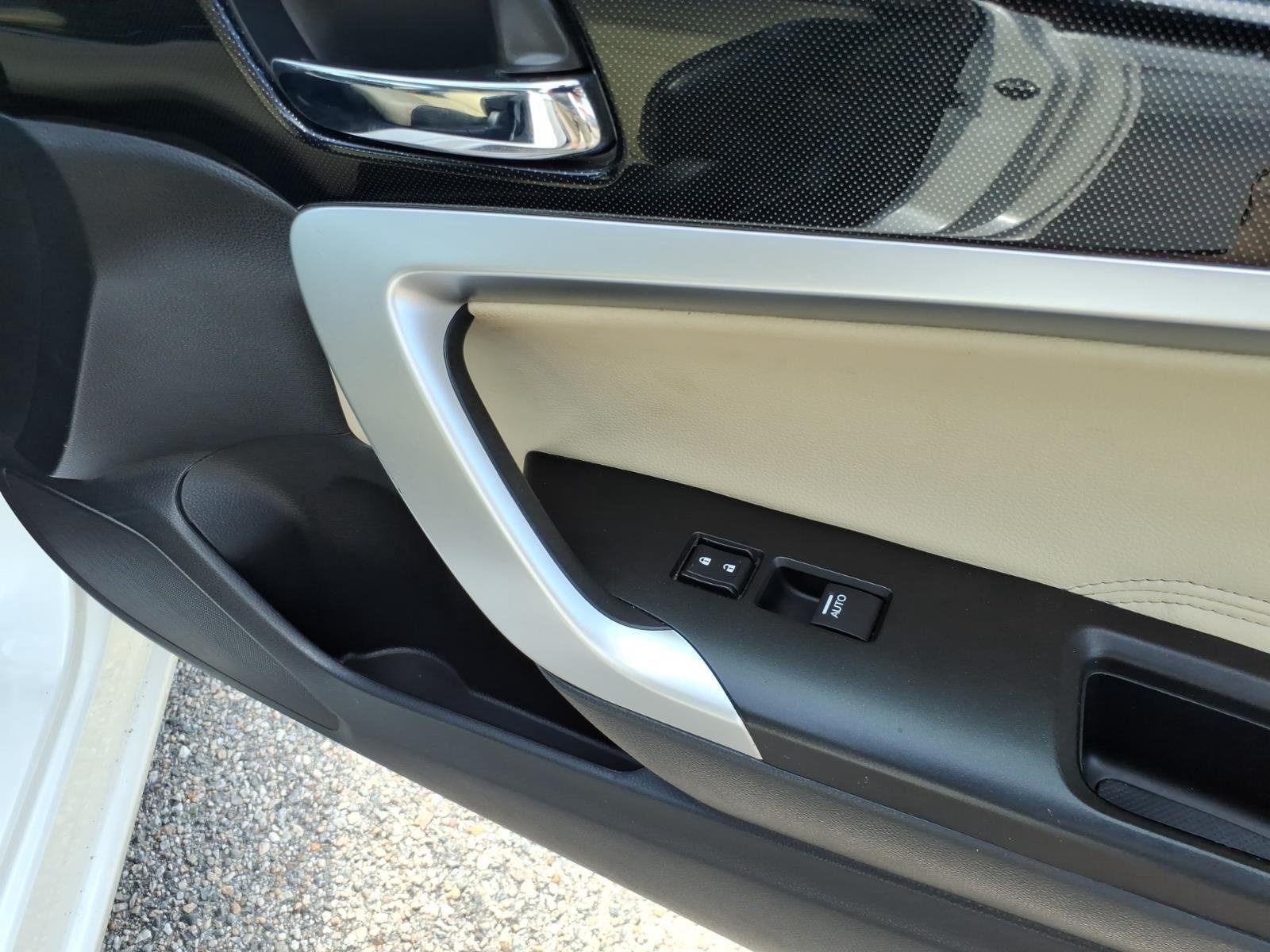 Used 2014 White Orchid Pearl Honda EXLV6 image 26