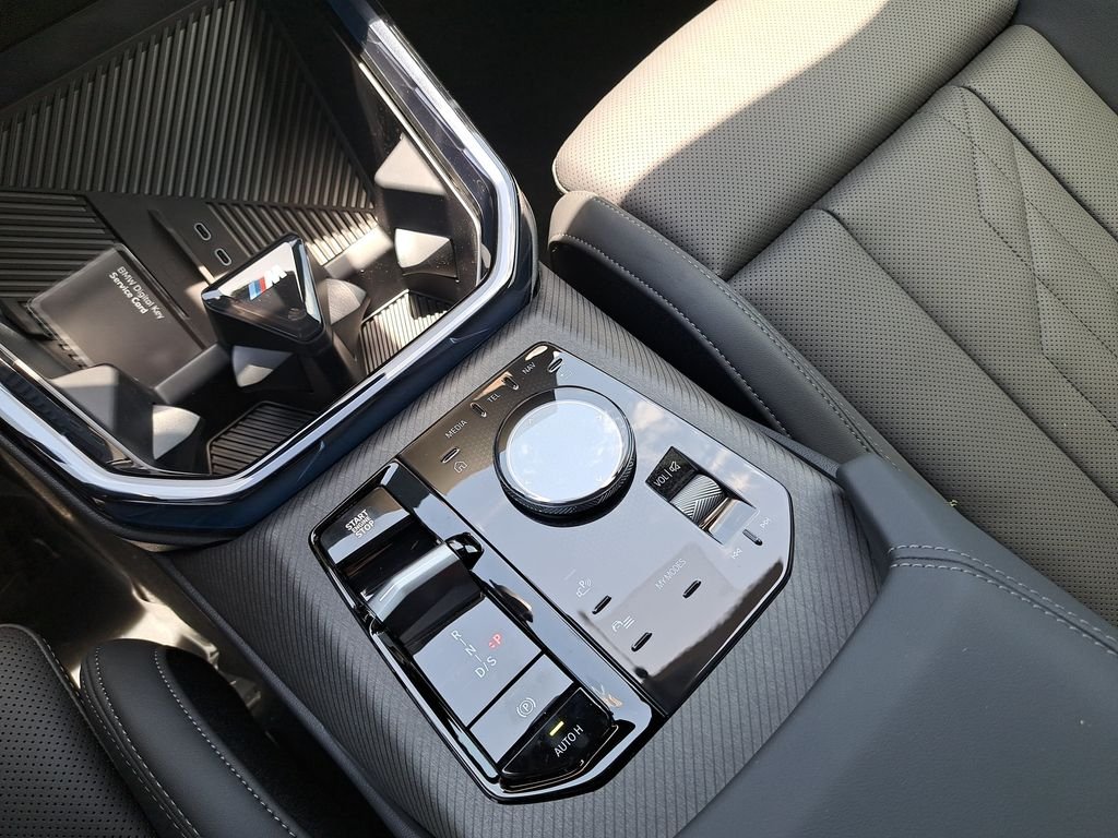 New 2026 Alpine White BMW 30 xDrive image 13