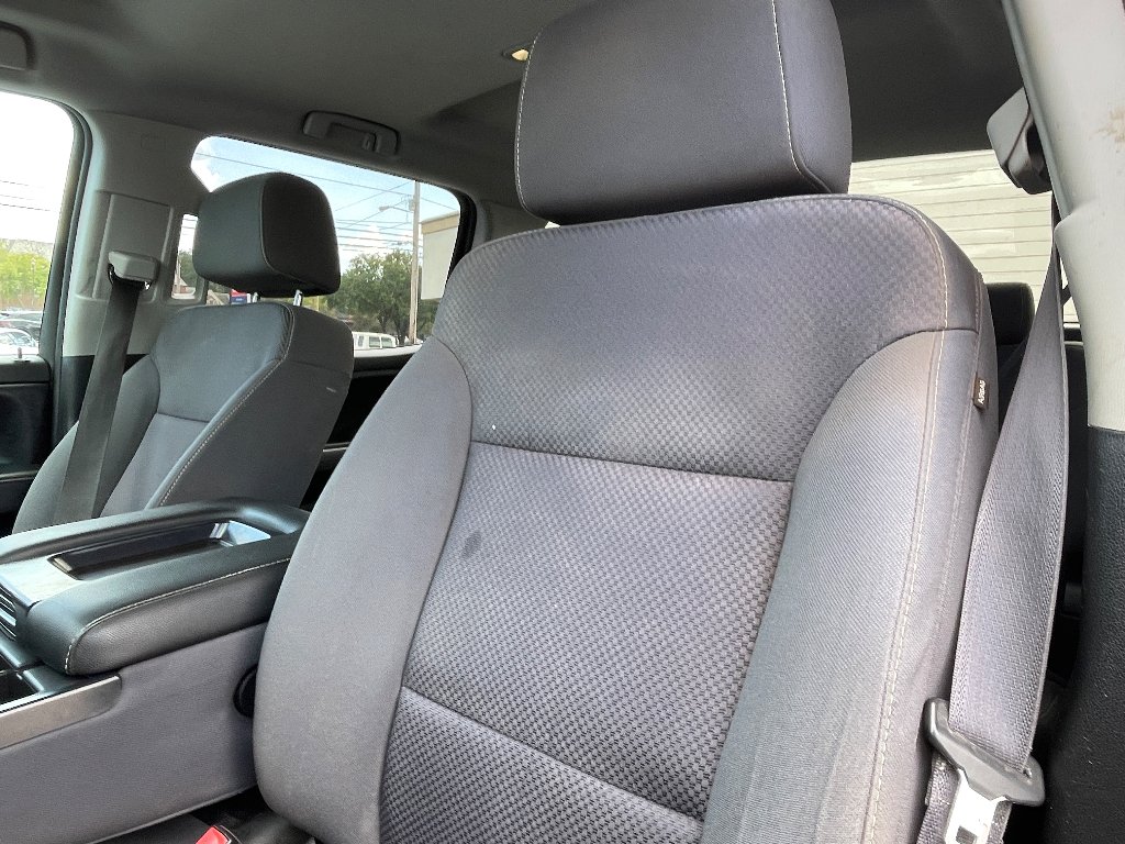 Used 2019 Summit White Chevrolet LT image 13