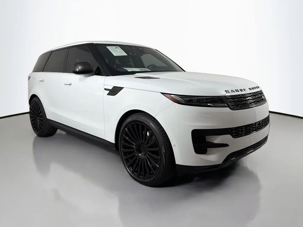 New 2026 Fuji White Land Rover SE image 3