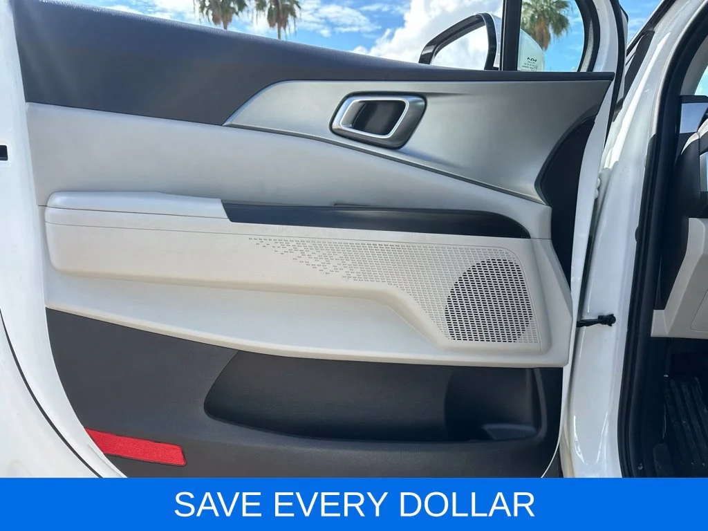 Used 2024 White Kia LX image 5