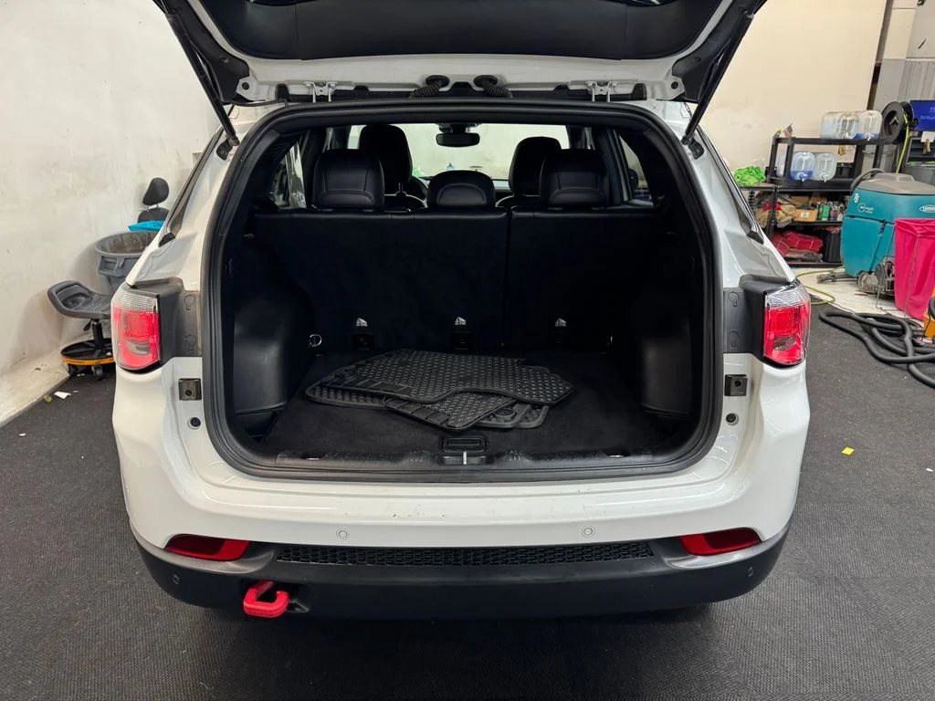 Used 2024 White Jeep Trailhawk image 6