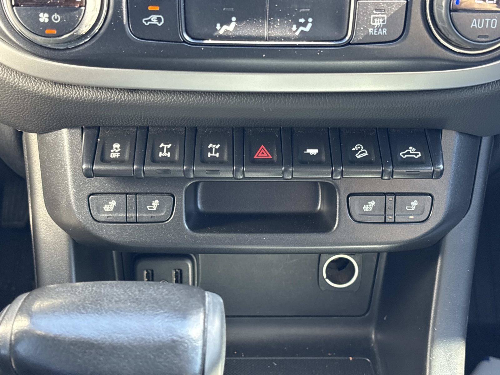 Used 2019 Summit White Chevrolet 4WD ZR2 image 22