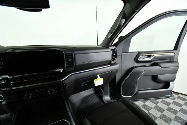 Used 2026 Cypress Gray Chevrolet LT image 21