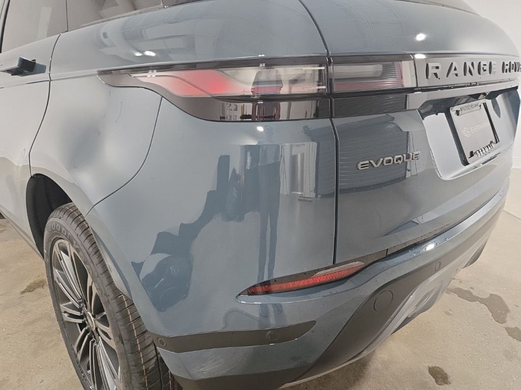 New 2026 Tribeca Blue Land Rover S image 19