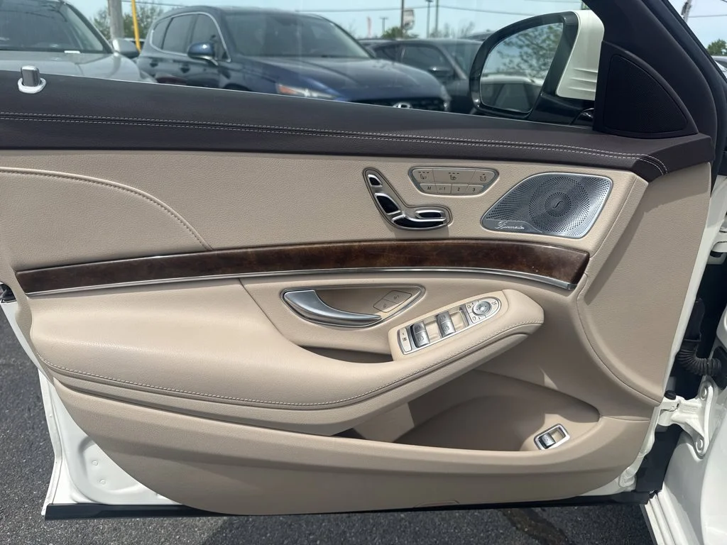 Used 2015 Beige Mercedes-Benz S 550 image 19