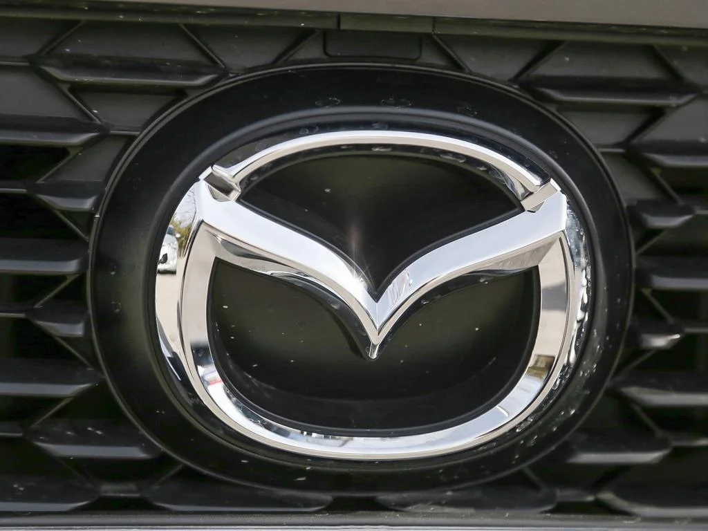 New 2026 Machine Grey Metallic Mazda GX image 9