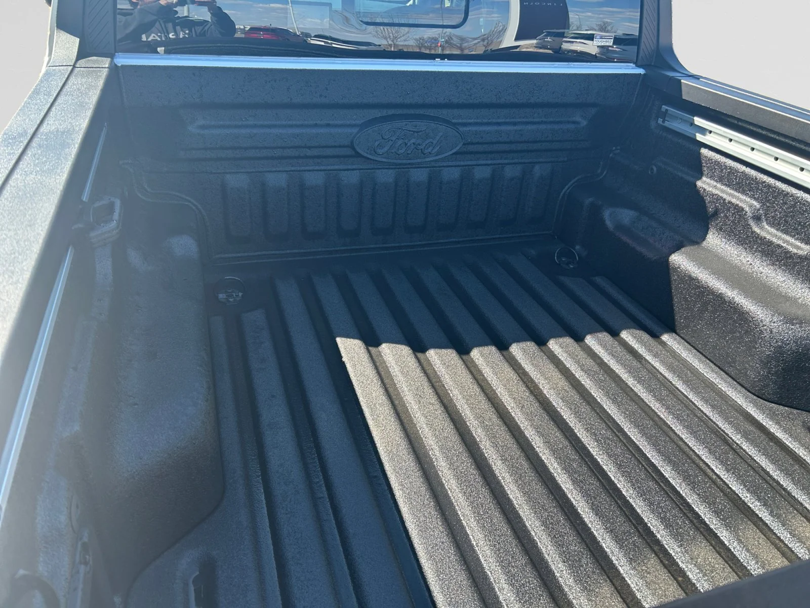 New 2026 Oxford White Ford Tremor image 10
