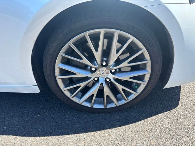Used 2017 White Lexus 200t image 13